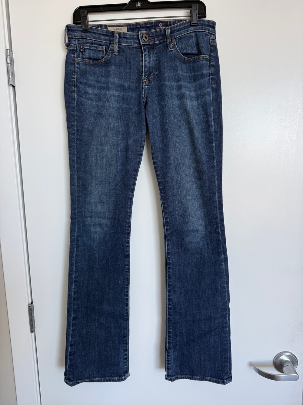 AG Adriano Goldschmied “The Olivia”Women's Blue skinny Bootcut Jeans. Size 28R